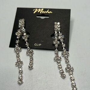 NWT Mocha silver tone rhinestone drop clip earrings 🎄🎁